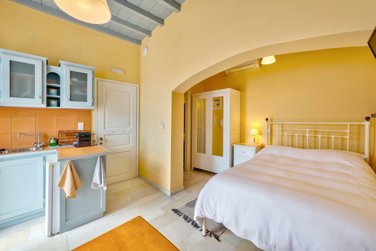 Island Of Luxury Apartments Ermoupoli Exterior photo