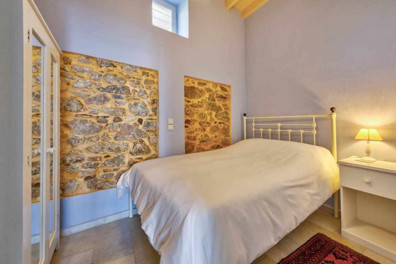 Island Of Luxury Apartments Ermoupoli Exterior photo